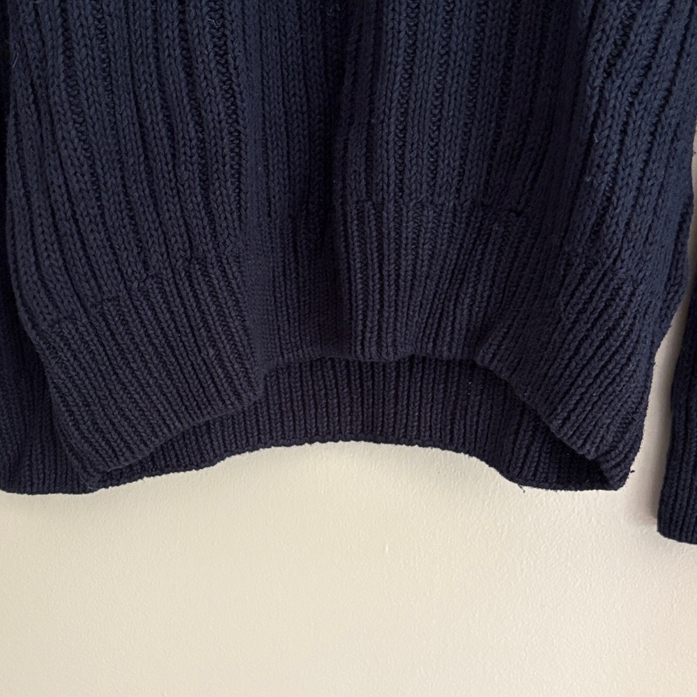 Authentic New River Men's Navy Sweater - Picture 2 of 7